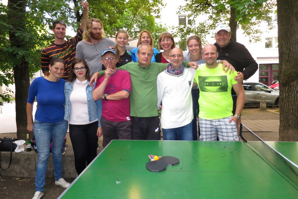 Účastníci pingpongového turnaje